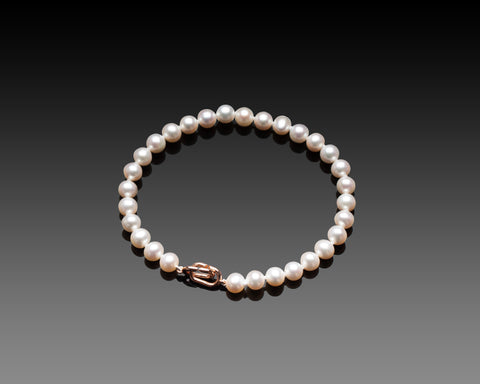 Eternal Harmony – White Pearl Bracelet