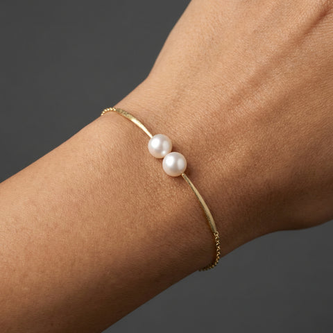 Cross paths-  Pearl Soft Bracelet