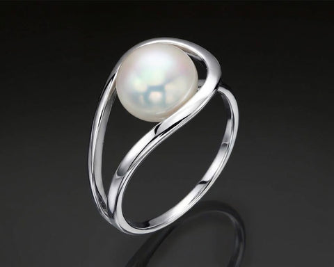 Bouton pearl ring in white gold without stones, with a 9.5 mm freshwater pearl