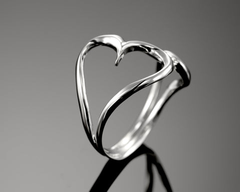 Handmade 18K white gold open heart ring
