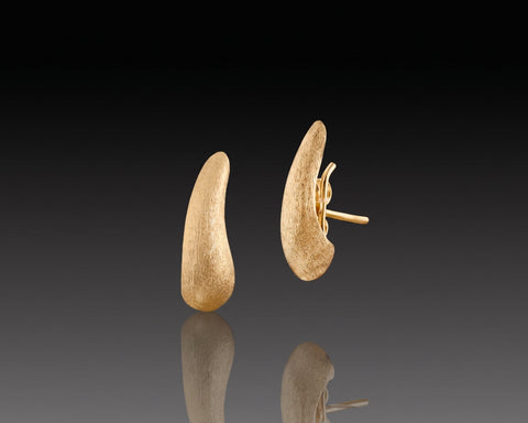 Handmade brushed yellow gold curved drop ear studs