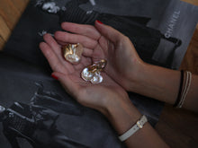 Load image into Gallery viewer, &quot;Orchid&quot;-  Keshi Pearls Petal Ring.