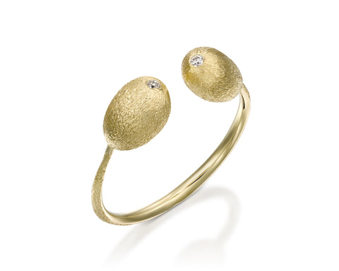 Mussel – Open Gold Stacking Ring