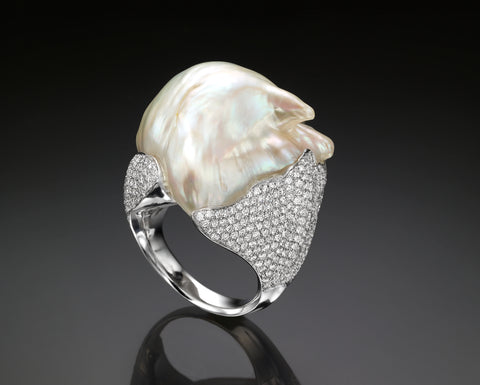 Handmade 18K white gold ring with a 30 x 23 mm white Keshi baroque pearl and 2.11 carat pavé diamonds
