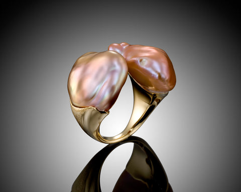 Handmade 18K gold open ring set with two Keshi baroque pearls, 26 x 30 mm each