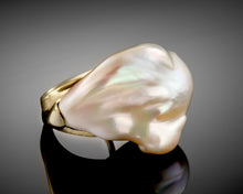 Load image into Gallery viewer, &quot;Whale&quot;- Pink Keshi Baroque Pearl Ring.