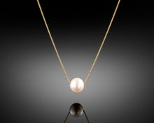 Load image into Gallery viewer, &quot;Sun&quot;- Floating Pearl Necklace.